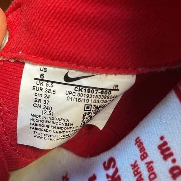 Limited edition Nike Stranger Things Cortez red - Picture 8 of 9